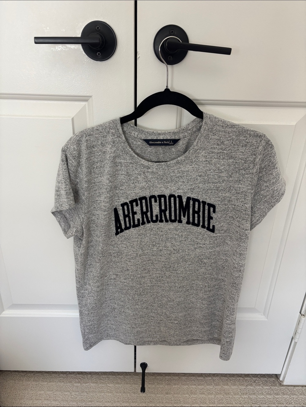 Abercrombie & Fitch Heather Gray Short Sleeve Logo Tee